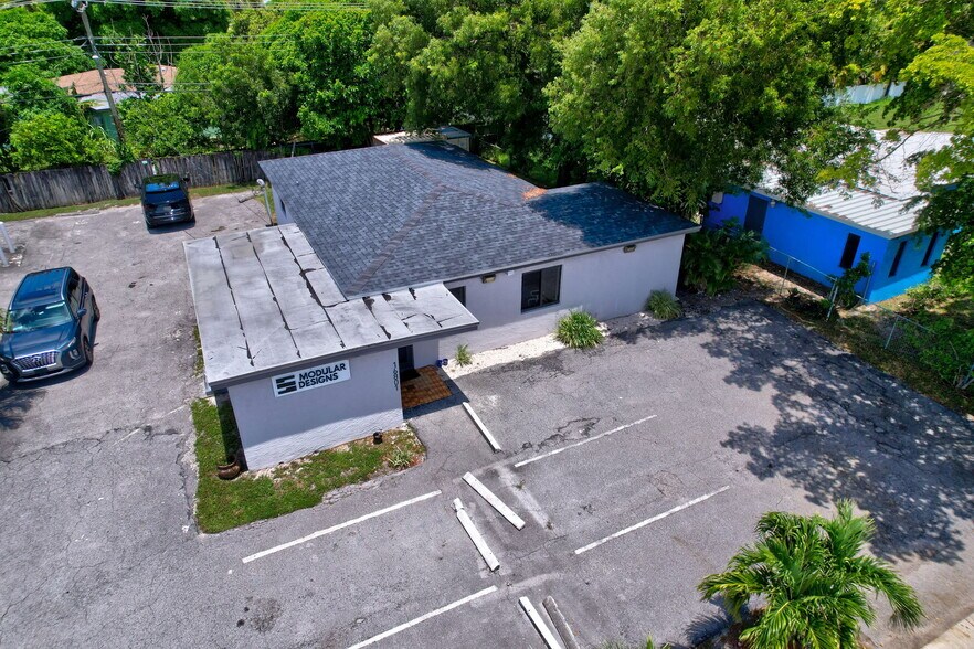 More Photos Of 16811 NE 6th Ave, Miami Office For Sale