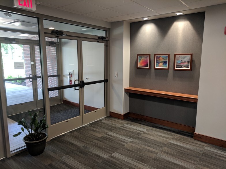 More Photos Of 81 Highland Ave, Bethlehem Office For Lease