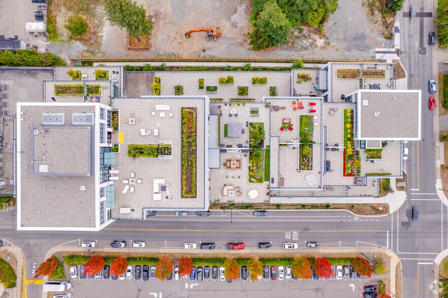 More Photos Of 1526 Finlay St, White Rock Apartments For Sale