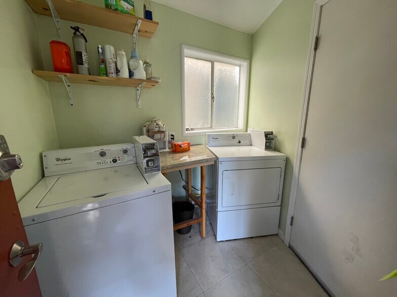 More Photos Of 740-744 Alcatraz Ave, Oakland Apartments For Sale