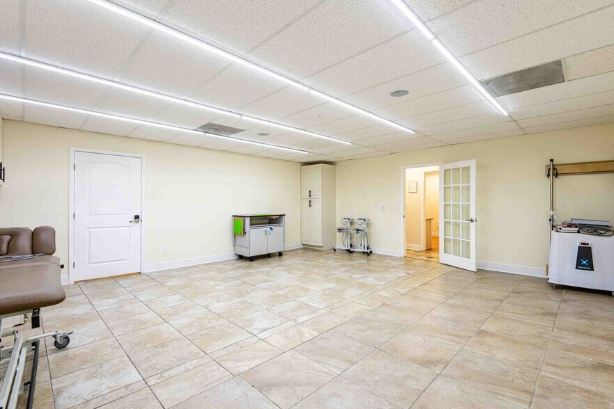 More Photos Of 4109 Armenia Ave, Tampa Medical For Sale