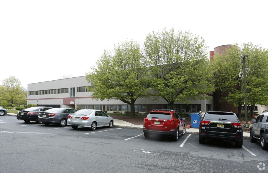 More Photos Of 200 Perrine Rd, Old Bridge Medical For Sale