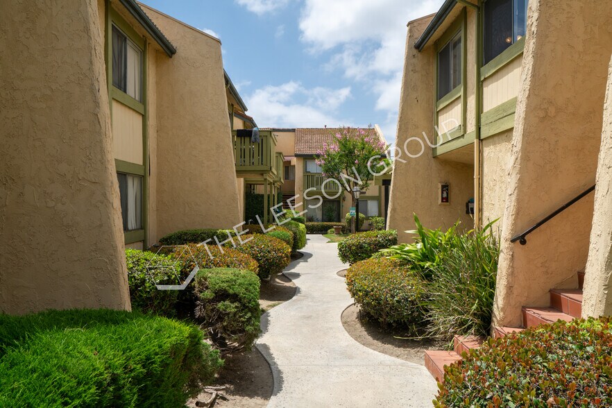 More Photos Of 7531 Knott Ave, Buena Park Apartments For Sale
