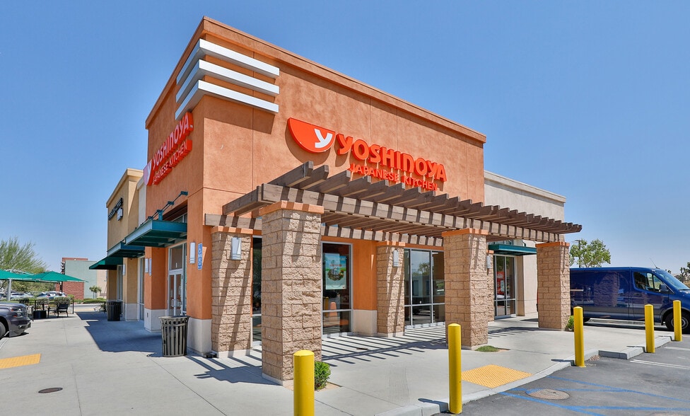 More Photos Of 38107-38215 47th St E, Palmdale Storefront For Sale