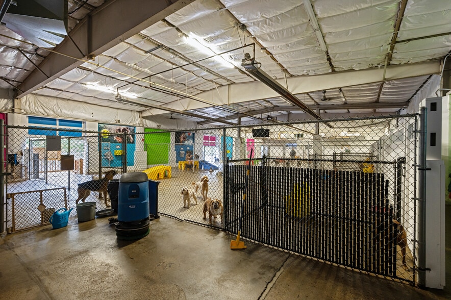 More Photos Of 12-28 McCandless Ave, Pittsburgh Light Distribution For Lease