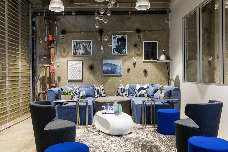 More Photos Of 5877 Obama Blvd, Los Angeles Loft Creative Space For Lease