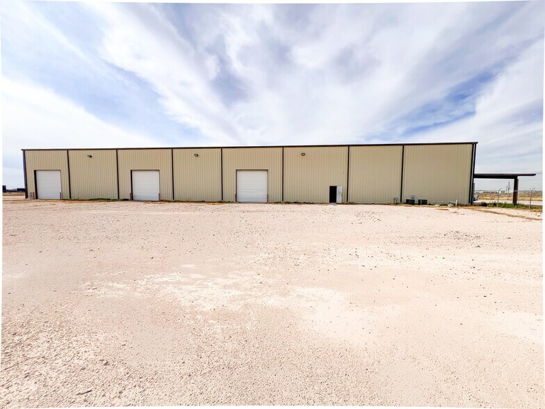 More Photos Of 9003 W County Road 130, Midland Warehouse For Lease