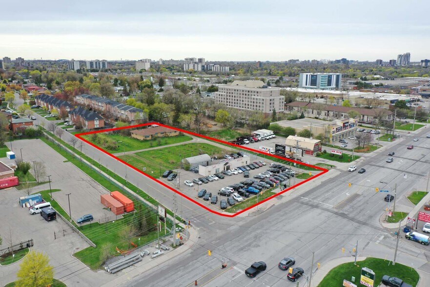 Primary Photo Of 1721 Dundas St E, Mississauga Land For Sale