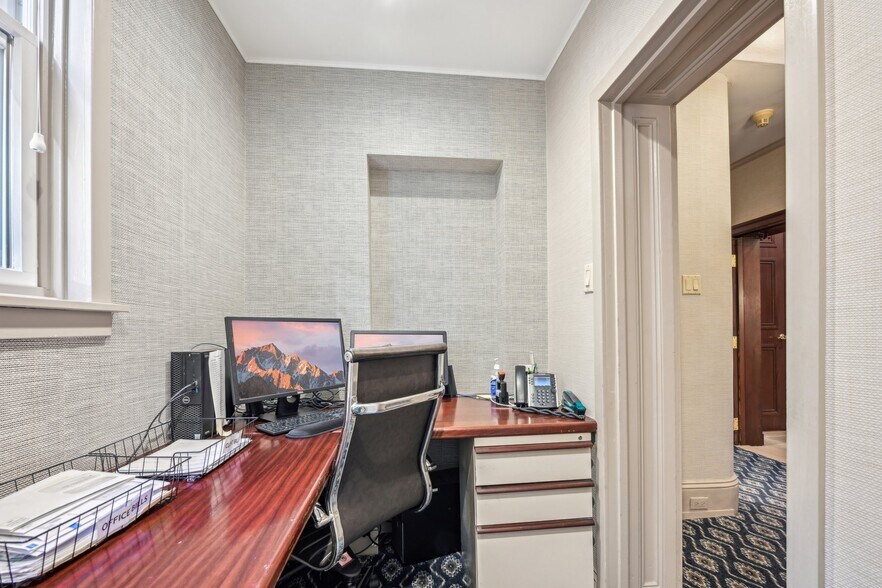 More Photos Of 1710-1712 Locust St, Philadelphia Office Residential For Sale