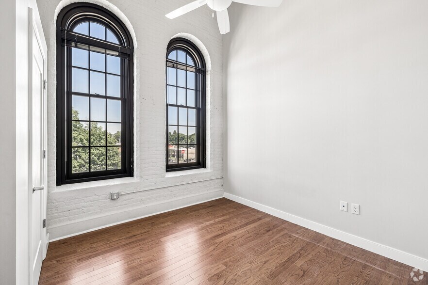 More Photos Of 811-827 Court St, Utica Apartments For Lease