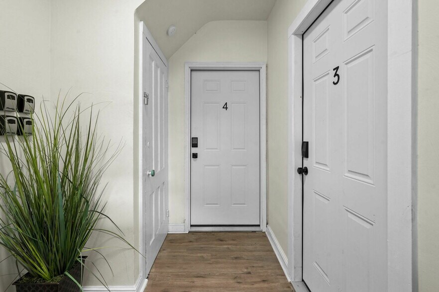 More Photos Of 101 Pennsylvania Ave, Binghamton Apartments For Sale