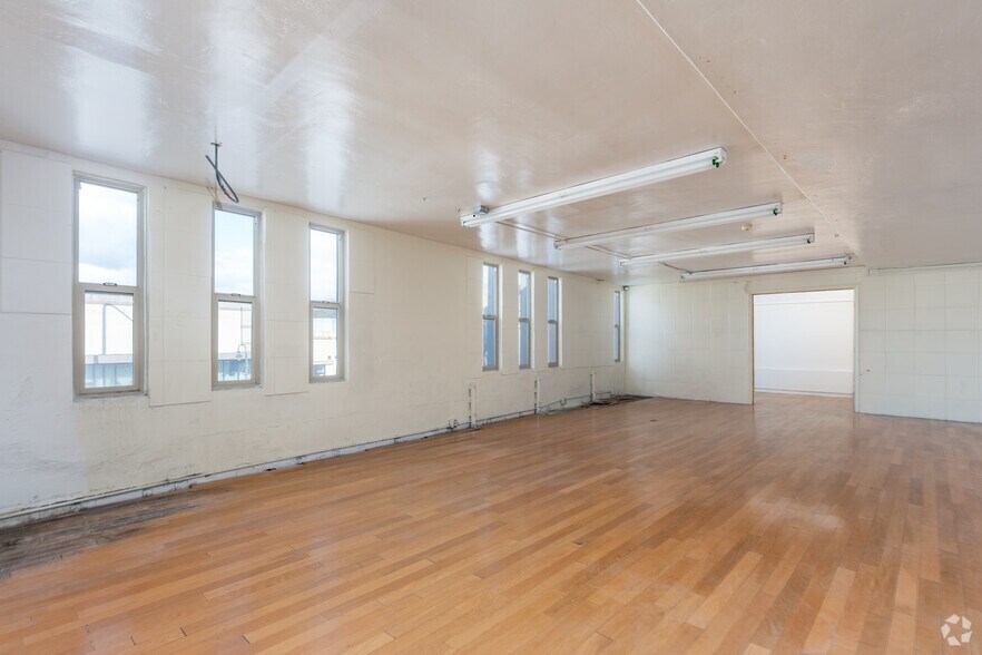 More Photos Of 2009 San Pablo Ave, Berkeley Freestanding For Lease