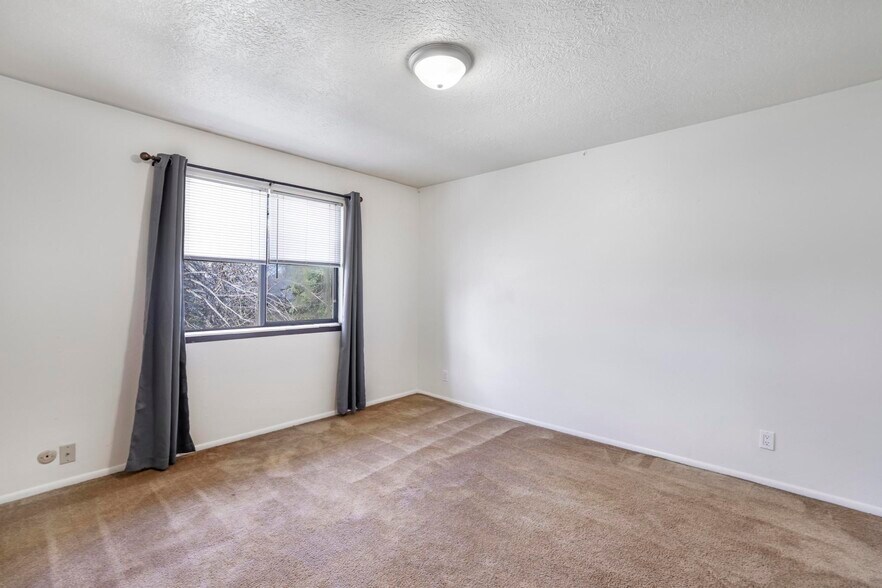 More Photos Of 147 Robbins Ave, Twin Falls Apartments For Sale