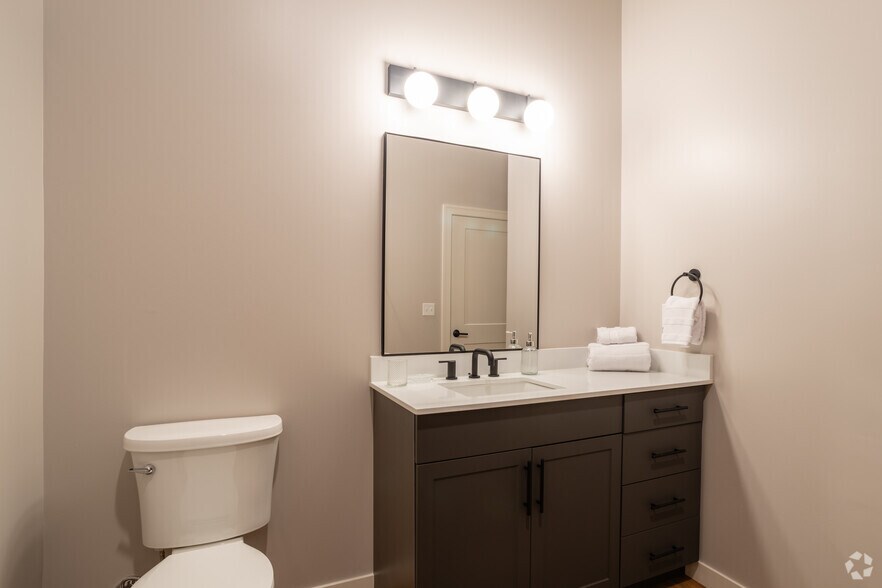 More Photos Of 75 Canal St, Manchester Apartments For Lease