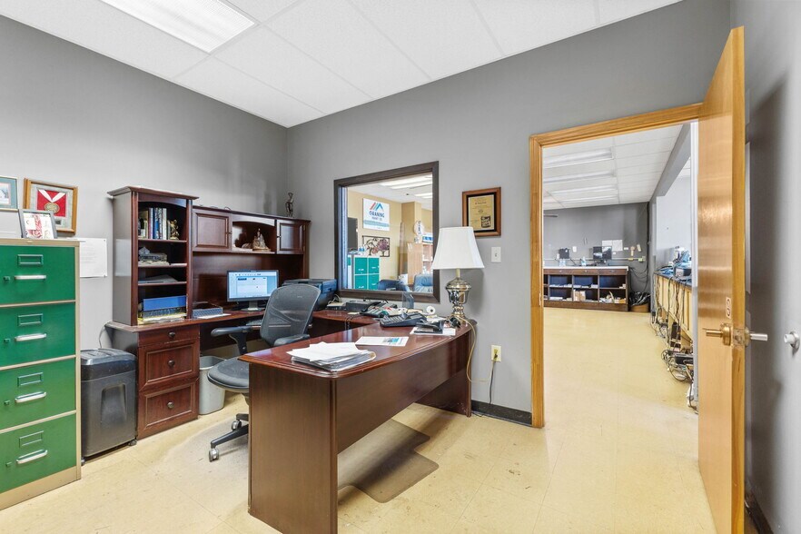 More Photos Of 600 E Magnolia, Knoxville Warehouse For Sale