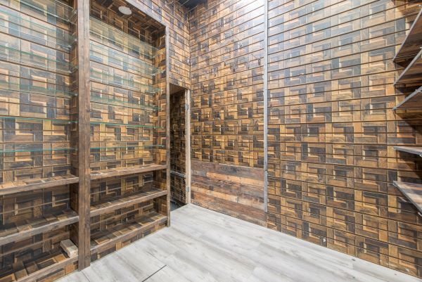 More Photos Of 233 W 125th St, New York Hotel For Lease