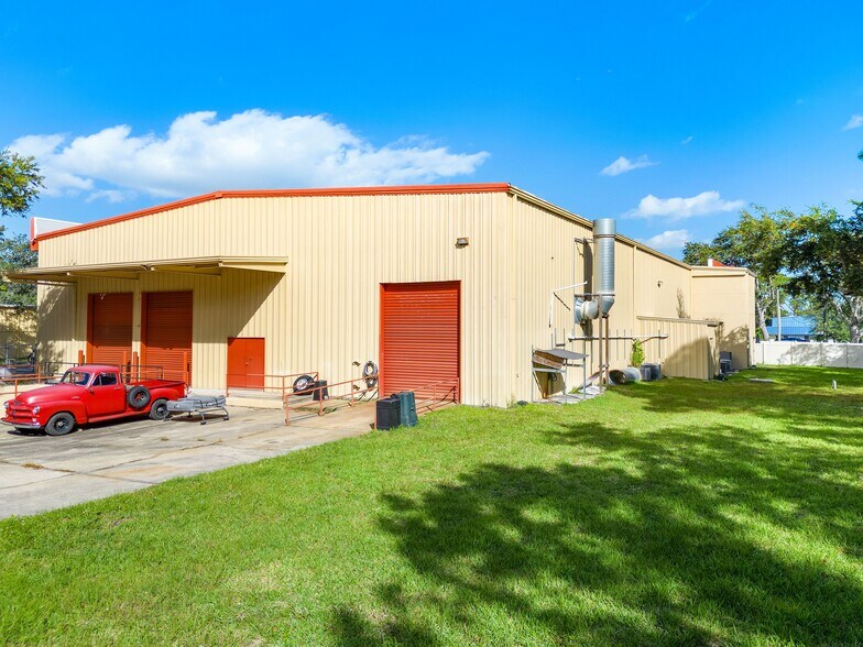 More Photos Of 2725 Center Pl, Melbourne Research And Development For Sale