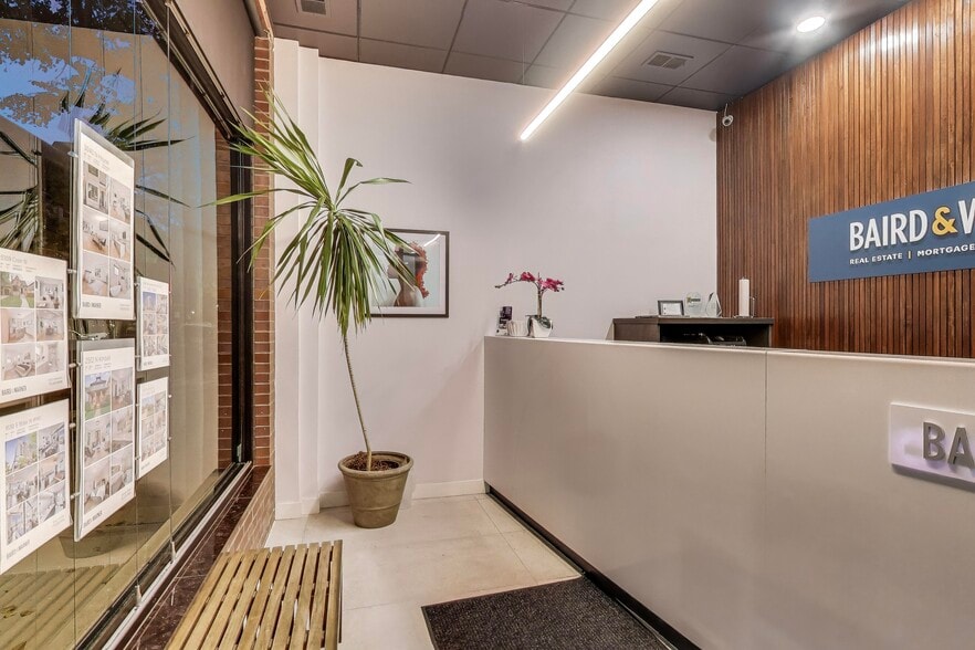 More Photos Of 1950 N Sedgwick St, Chicago Storefront Retail Residential For Sale
