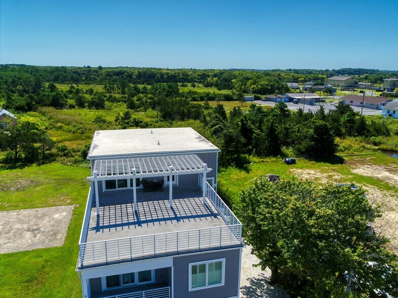 More Photos Of 205 E Savannah Rd, Lewes Specialty For Sale