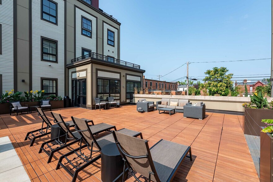 More Photos Of 120 E 5th Ave, Columbus Apartments For Lease