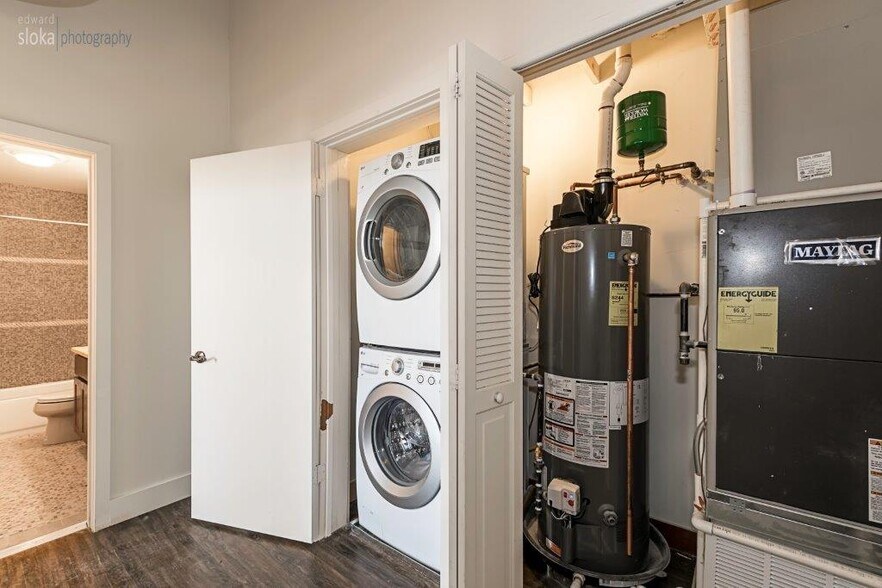 More Photos Of 95 Grant St, Crystal Lake Apartments For Sale