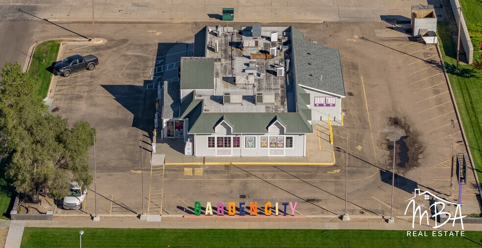 More Photos Of 1505 E Kansas Ave, Garden City Restaurant For Sale
