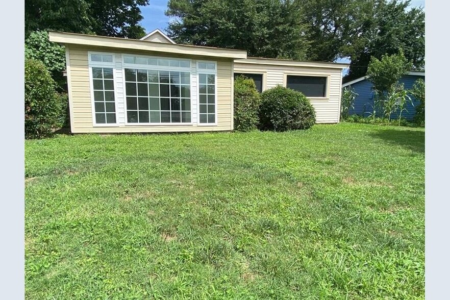 Primary Photo Of , Marietta Unknown For Sale