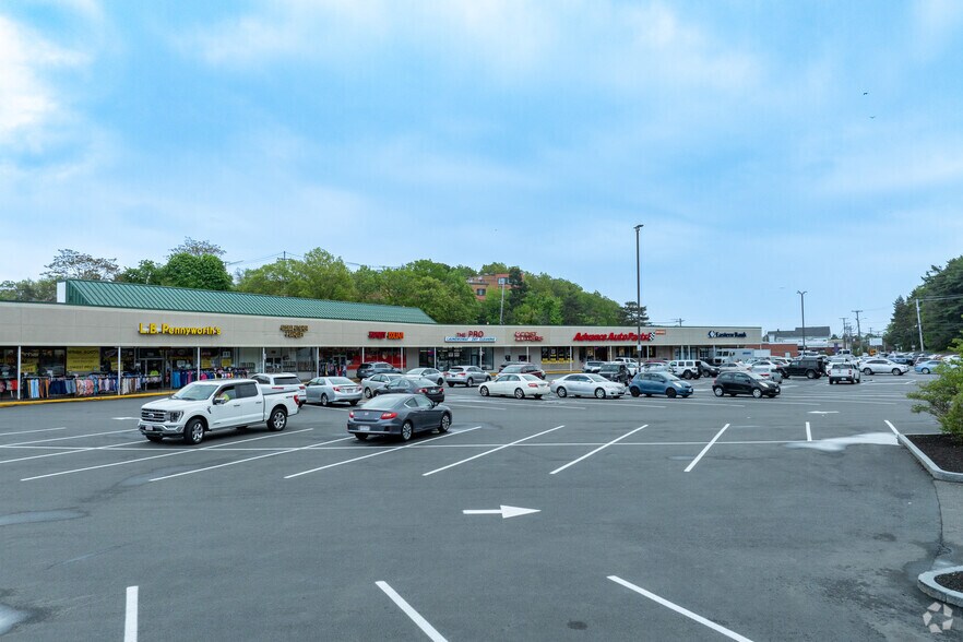 Primary Photo Of 126-152 Boston St, Lynn Storefront For Lease