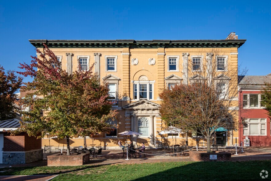 More Photos Of 100 N Loudoun St, Winchester Office For Lease