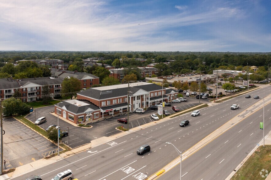 More Photos Of 715 E Golf Rd, Schaumburg Office For Sale