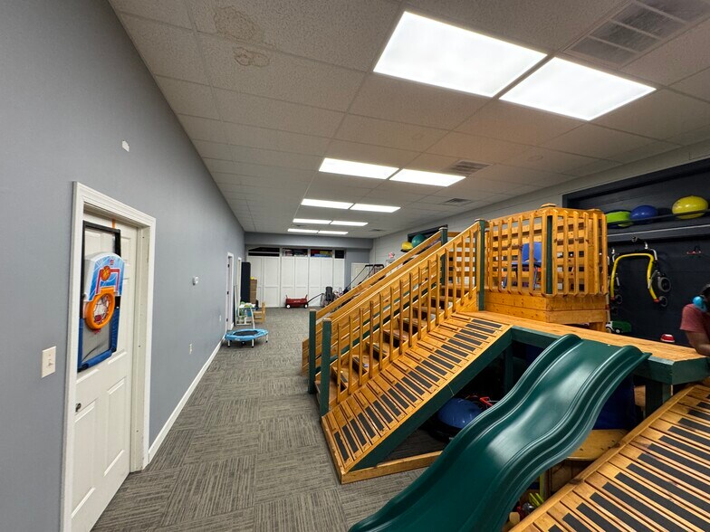 More Photos Of 1751 Dancy Blvd, Horn Lake Office For Sale