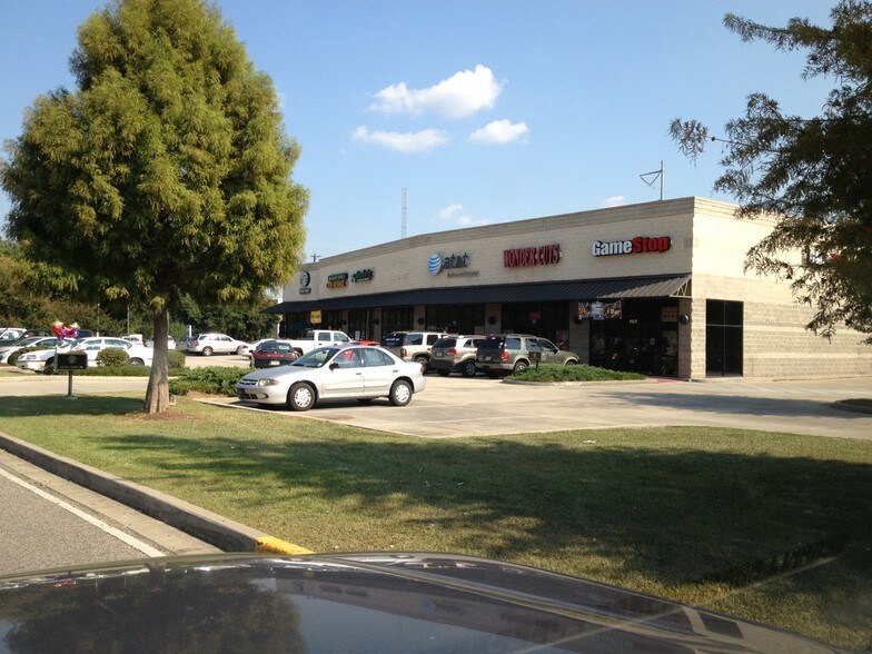 3148 Ambassador Caffery Pky, Lafayette, LA 70506 Retail For Lease