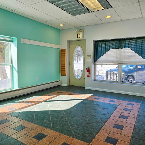 More Photos Of 106 N Franklin St, Pen Argyl Office For Lease