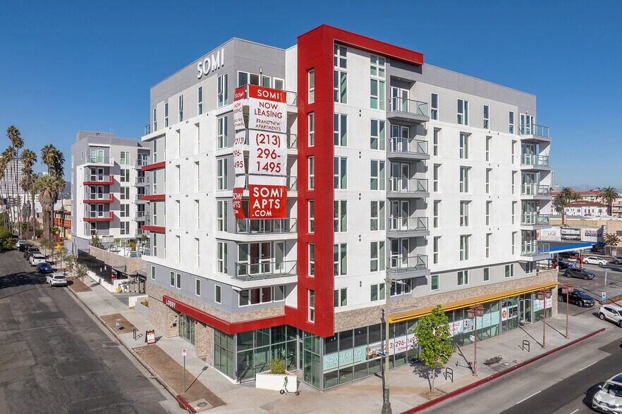 More Photos Of 988 S Manhattan Pl, Los Angeles Apartments For Lease