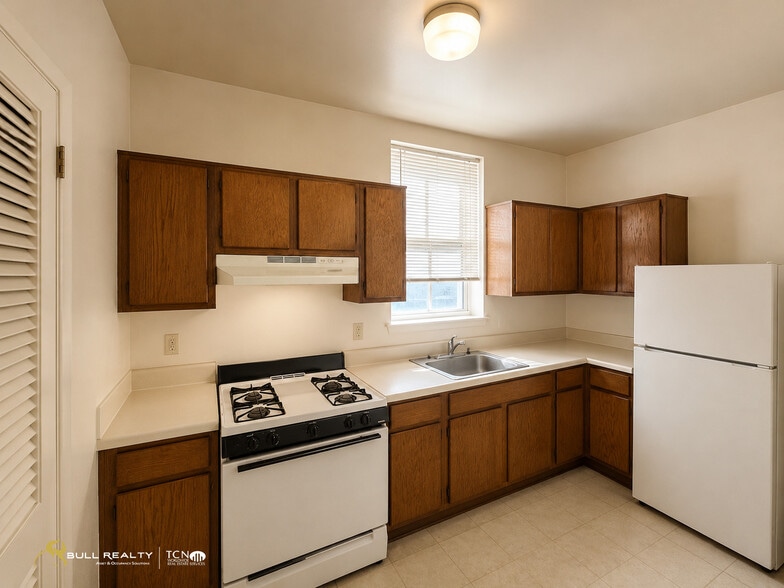 More Photos Of 530 NE Parkway Dr, Atlanta Apartments For Sale
