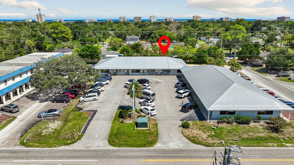 Primary Photo Of 1401 Penman Rd, Jacksonville Beach Loft Creative Space For Sale
