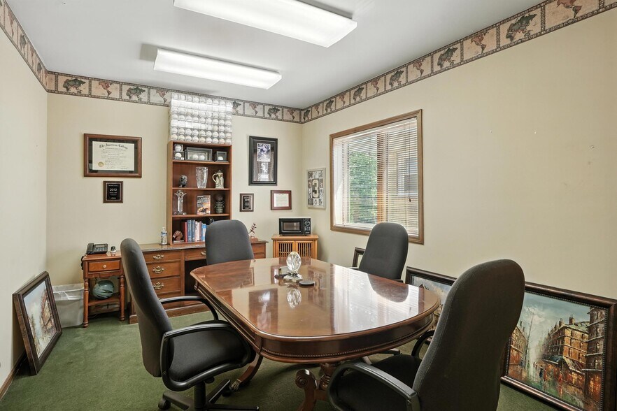 More Photos Of 32-34 W Burlington Ave, Westmont Office For Sale