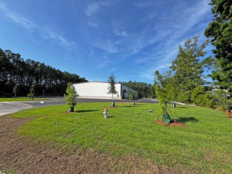 More Photos Of 80 Shelby Ln, Richmond Hill Industrial For Lease