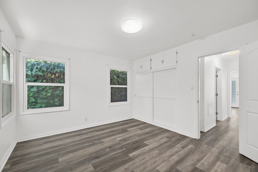 More Photos Of 8710 Sherwood Dr, West Hollywood Multifamily For Sale