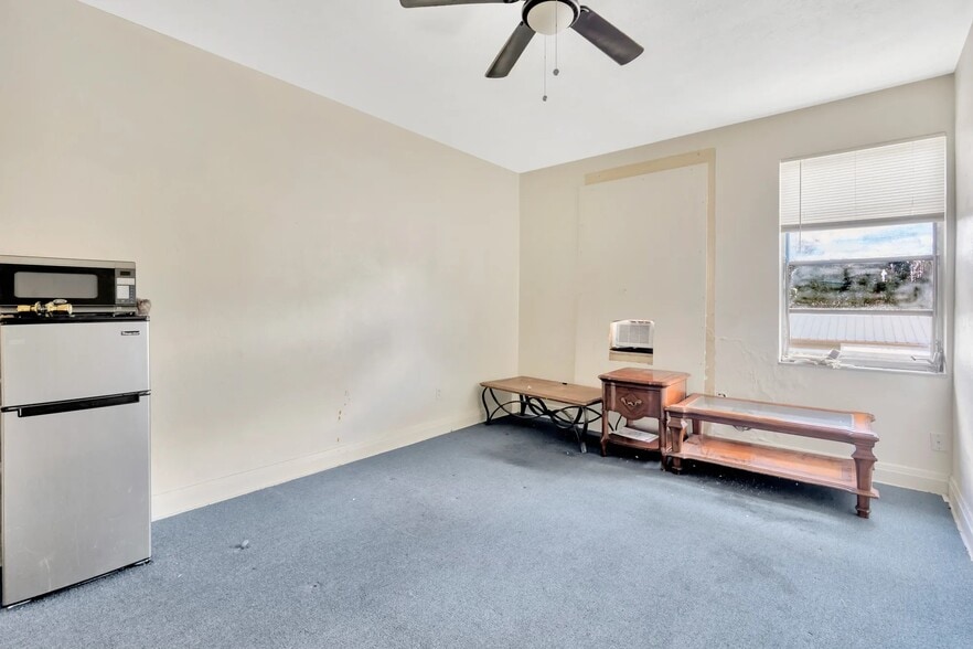 More Photos Of 8436 N Nebraska Ave, Tampa Storefront Retail Residential For Sale