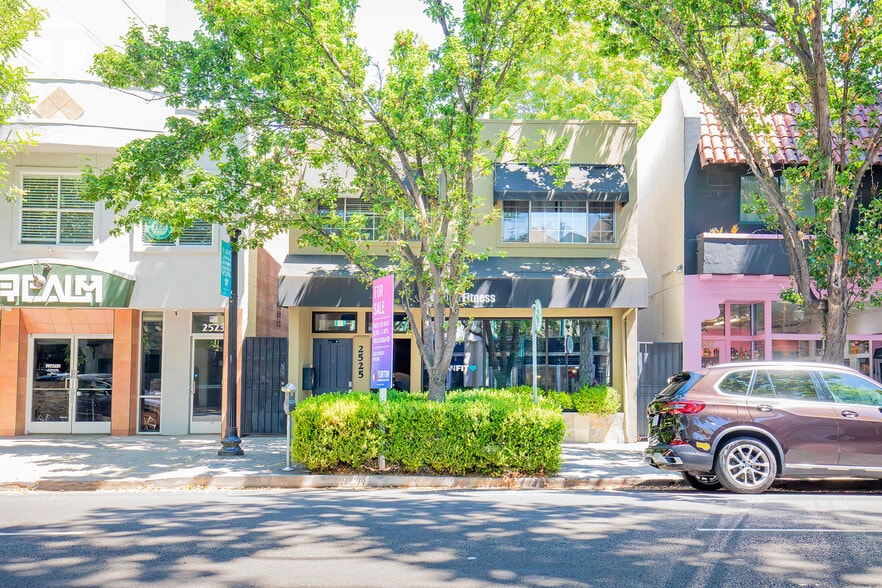 More Photos Of 2525 J St, Sacramento Storefront Retail Residential For Sale