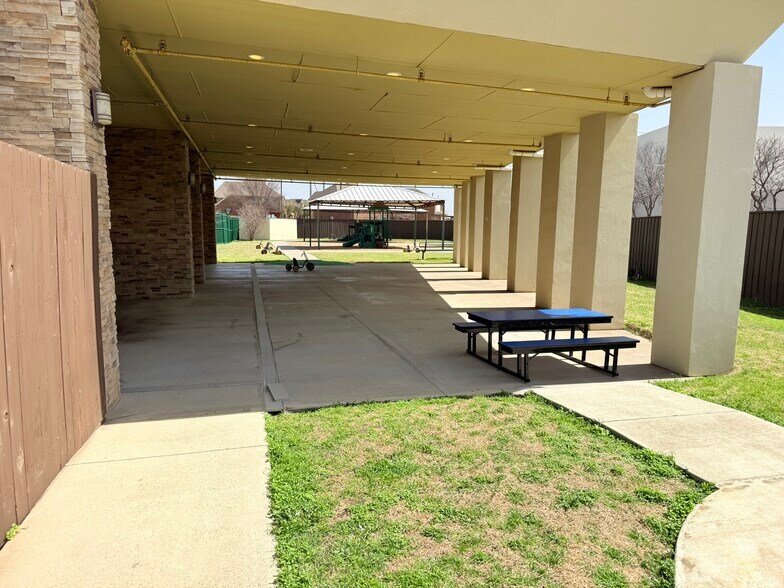 More Photos Of 2750 Ranch Trl, Irving Daycare Center For Lease