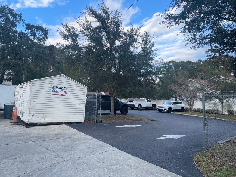 More Photos Of 5110 S Westshore Blvd, Tampa Warehouse For Lease