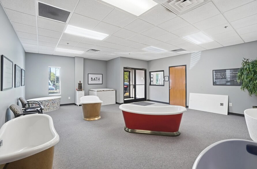 More Photos Of 10700 John Price Rd, Charlotte Warehouse For Lease