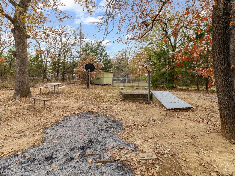 More Photos Of 2131 Sioux Dr, Sulphur Multifamily For Sale