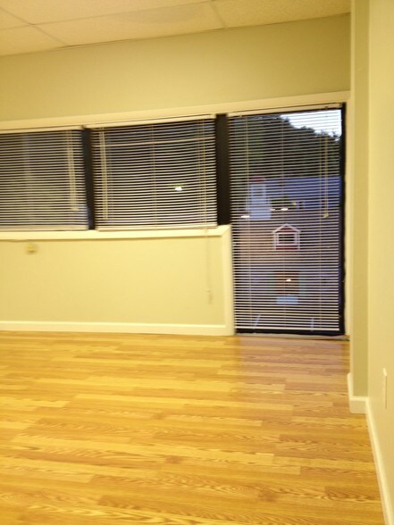 More Photos Of 120 County Rd, Tenafly Coworking Space