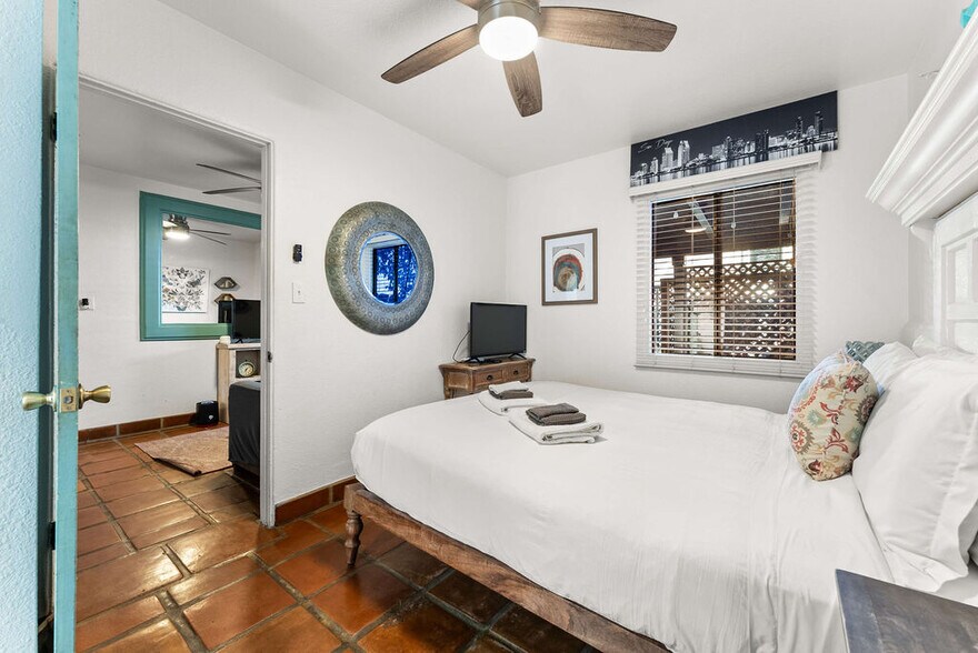 More Photos Of 2282-2284 Congress St, San Diego Apartments For Sale