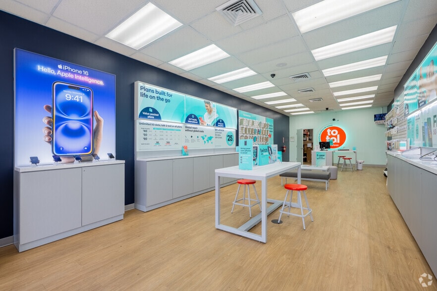 More Photos Of 3226-3238 Greenmount Ave, Baltimore Storefront For Sale