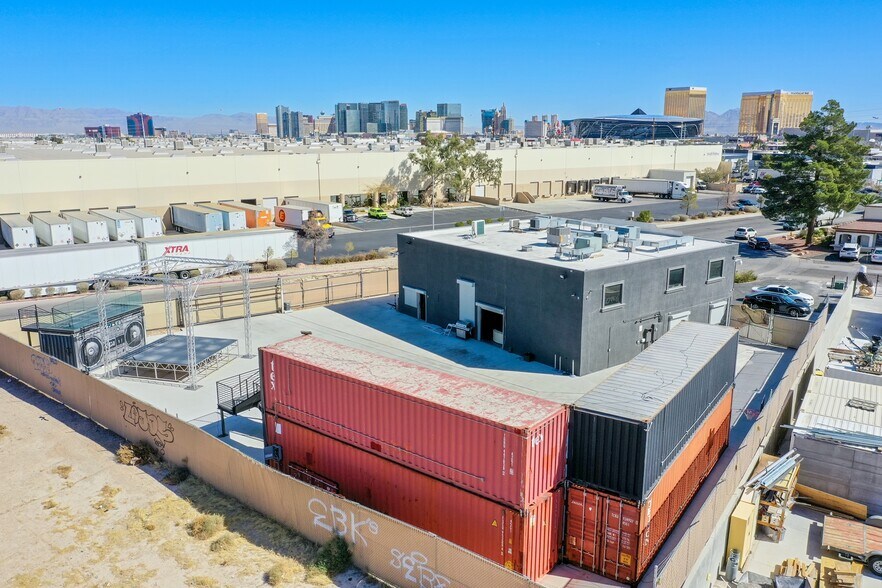 More Photos Of 4251 W Oquendo Rd, Las Vegas Light Distribution For Sale