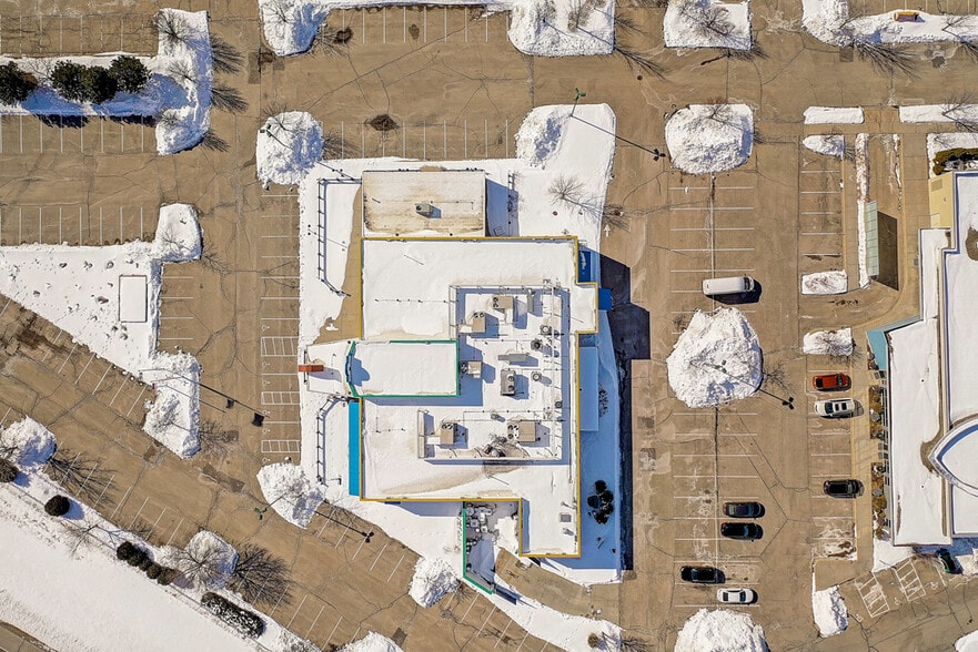 More Photos Of 2259 Deming Way, Middleton Restaurant For Sale